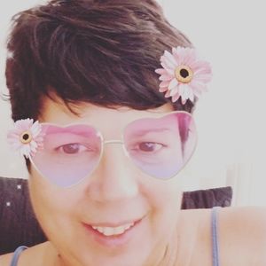 Meet your Posher, Velvet